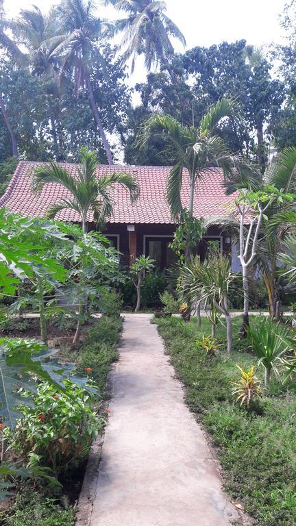 Enak Bungalow Amed Exterior foto